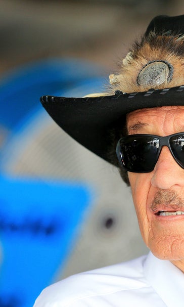 Hall of Famer Richard Petty reveals his pick for 2015 champion